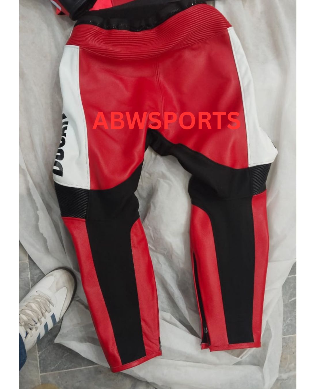Ducati C6 Red & White Leather Suit (3)